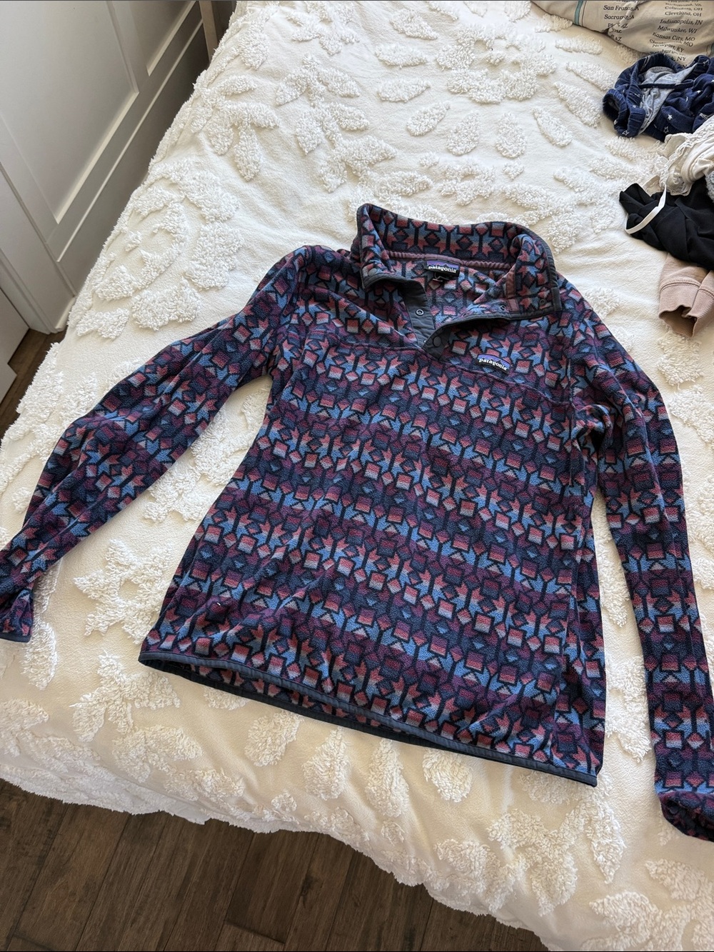Patagonia Women's Patterned Cowl-Neck Fleece Pullover - Purple & Blue
